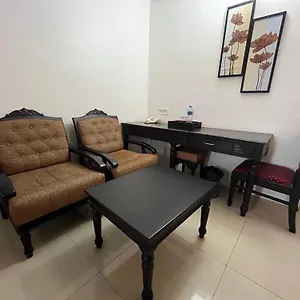 https://hotel-gee-bee-palace.hotels-munnar.com